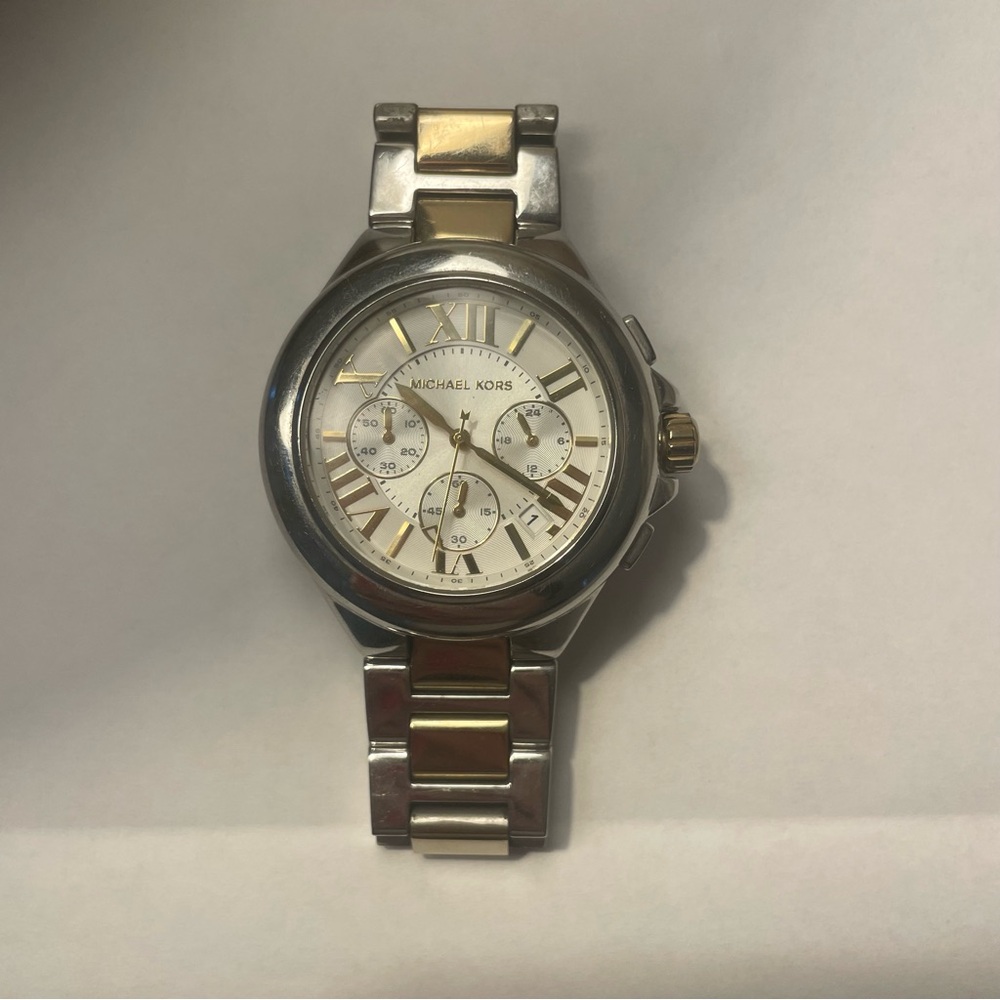 Michael Kors MK5653 Two-Tone Watch. Very Good Condition!